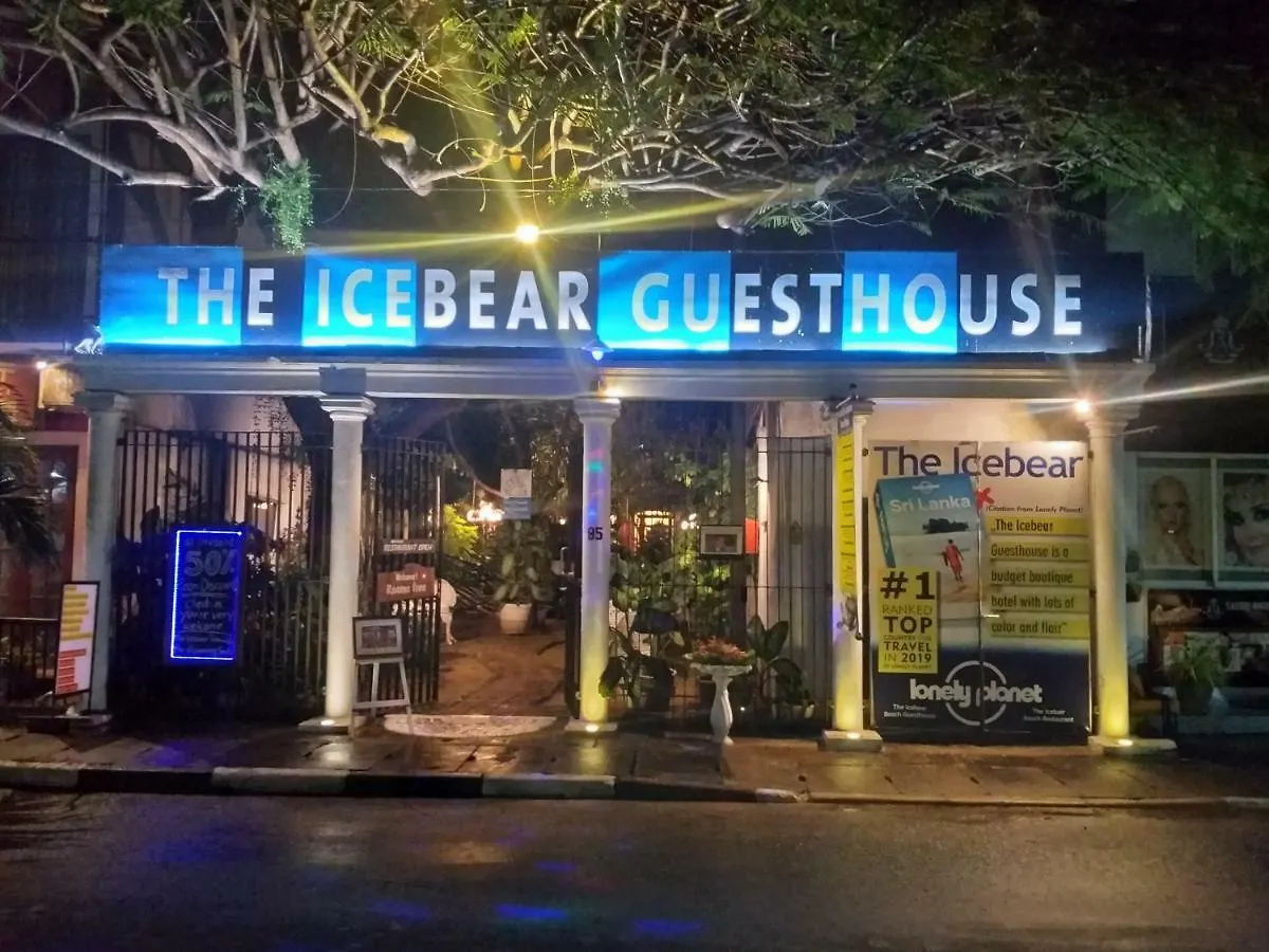 The Icebear Guesthouse Negombo 3*,
